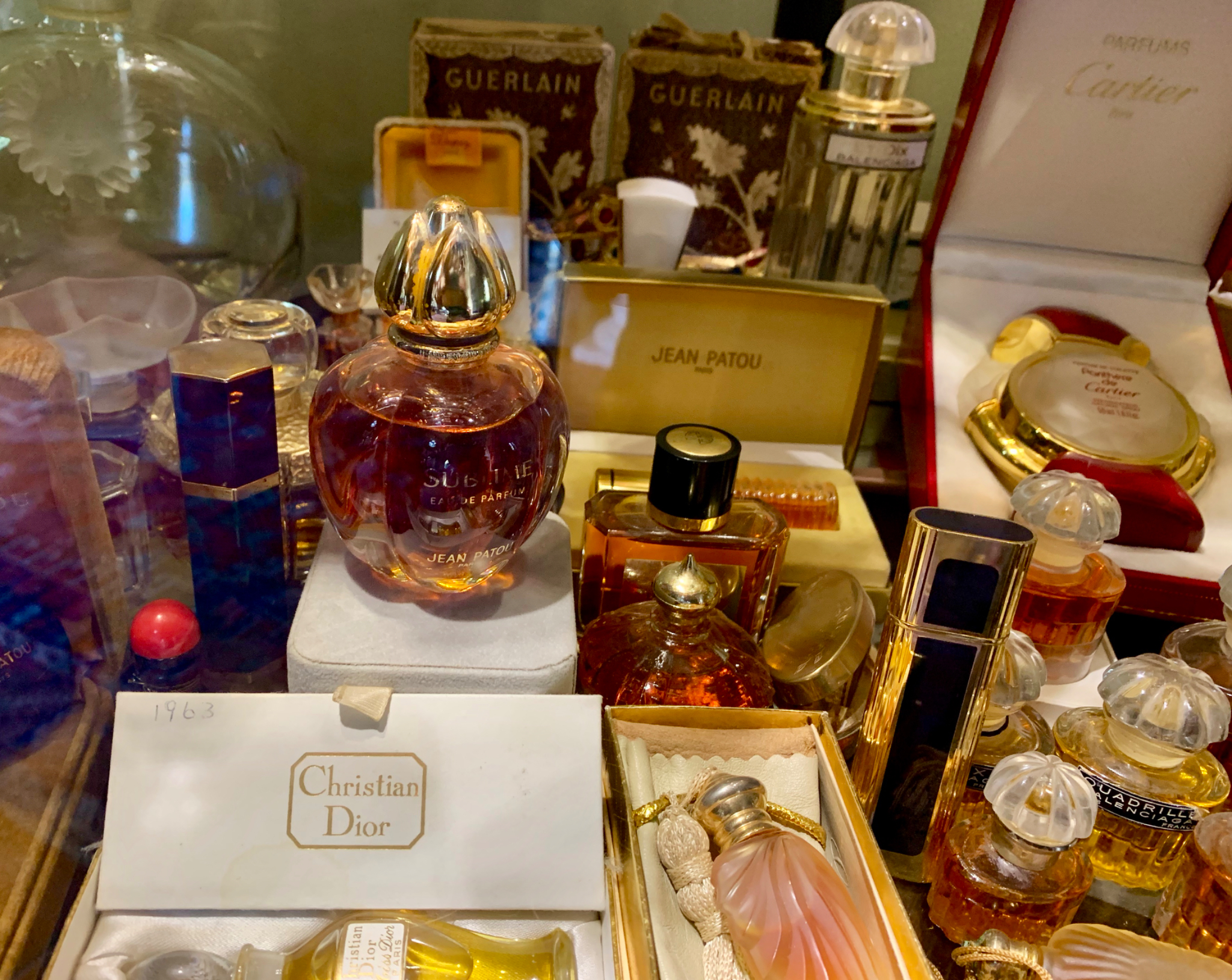 Inside Huguenot Perfum Museum 2
